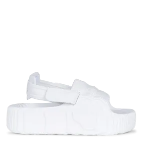 ADIDAS ADILETTE 22 XLG - Chanclas chunky con plataforma en blanco