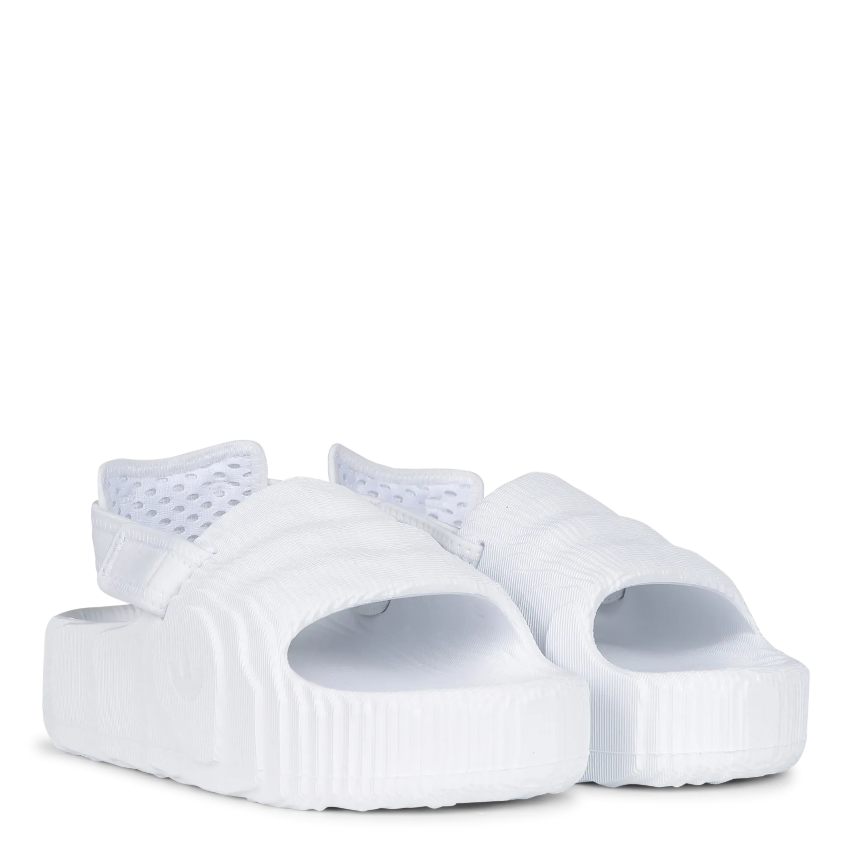 ADIDAS ADILETTE 22 XLG - Chanclas chunky con plataforma en blanco