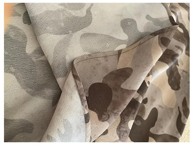 Autre Marque Falda Vila T hecha a medida. 36 tela de camuflaje Castaño Gris Caqui 