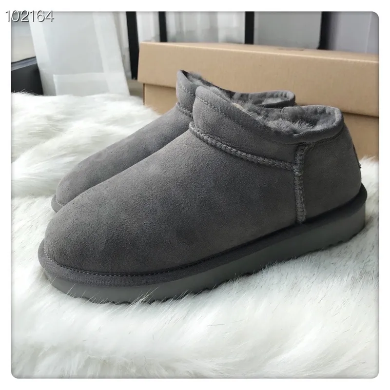 Botas cálidas clásicas para mujer Mini media bota para la nieve EE. UU. Invierno Piel completa Mullido peludo Satén Botines Boti