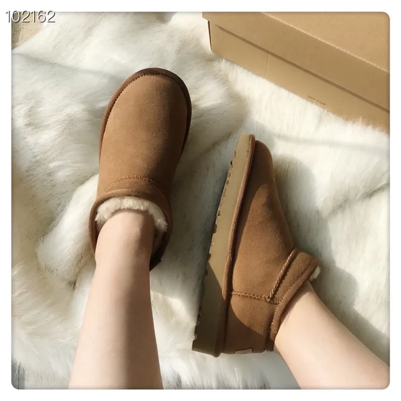 Botas cálidas clásicas para mujer Mini media bota para la nieve EE. UU. Invierno Piel completa Mullido peludo Satén Botines Boti