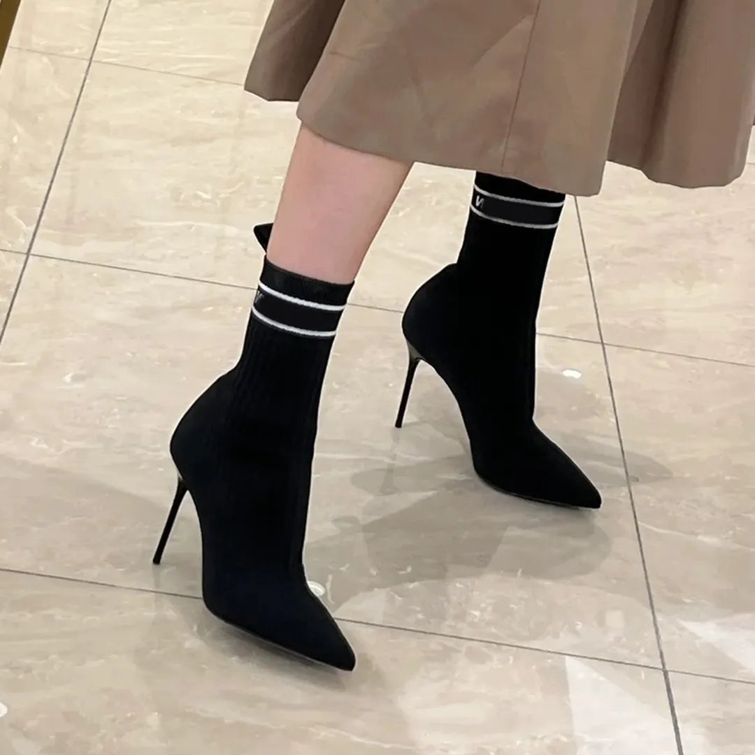 Botines de aguja Zapatos de calcetín de moda para mujer Calcetines elásticos de punto de calidad superior Diseñador de botas 10.