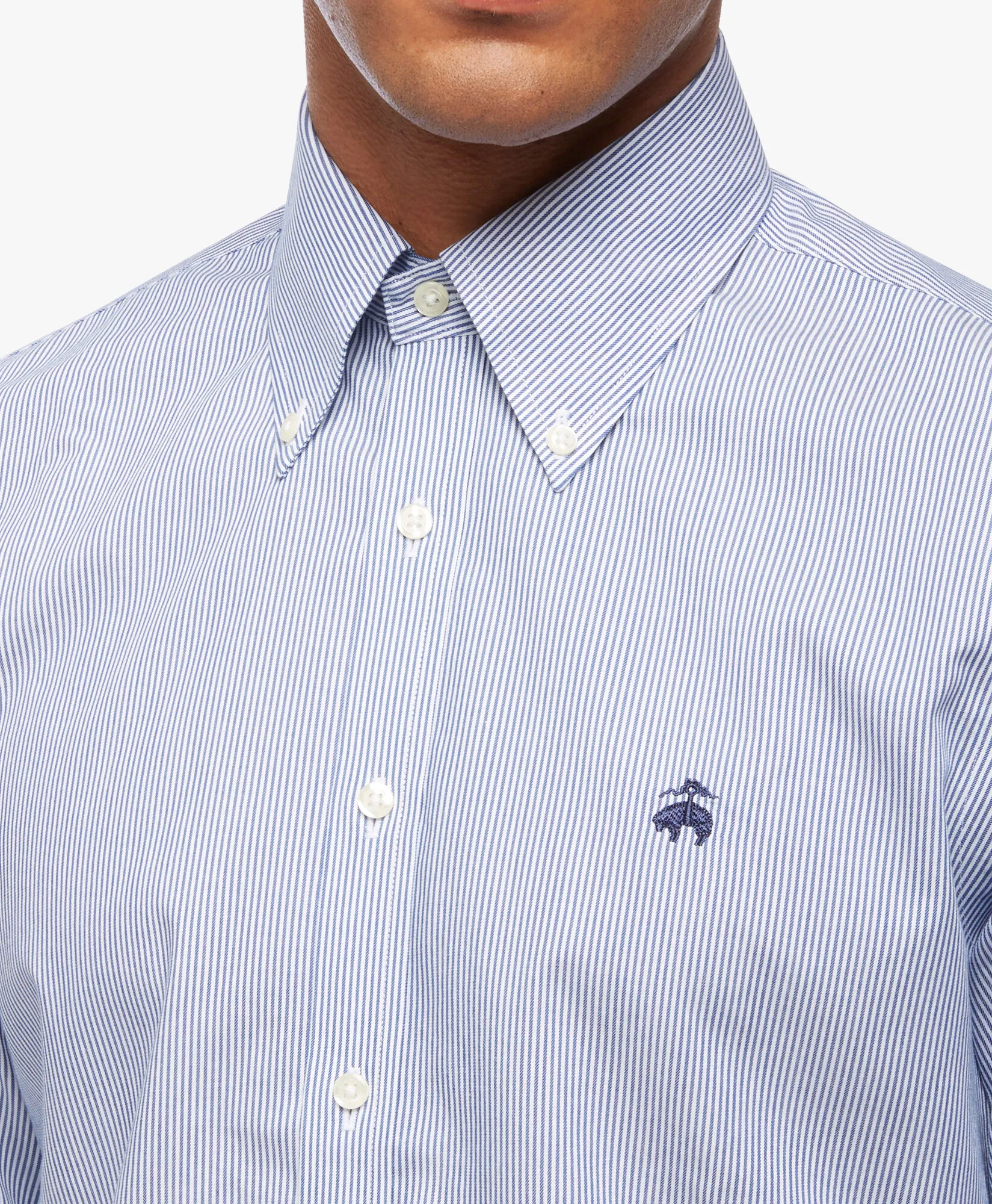 Camisa de vestir non-iron button down con corte Milano