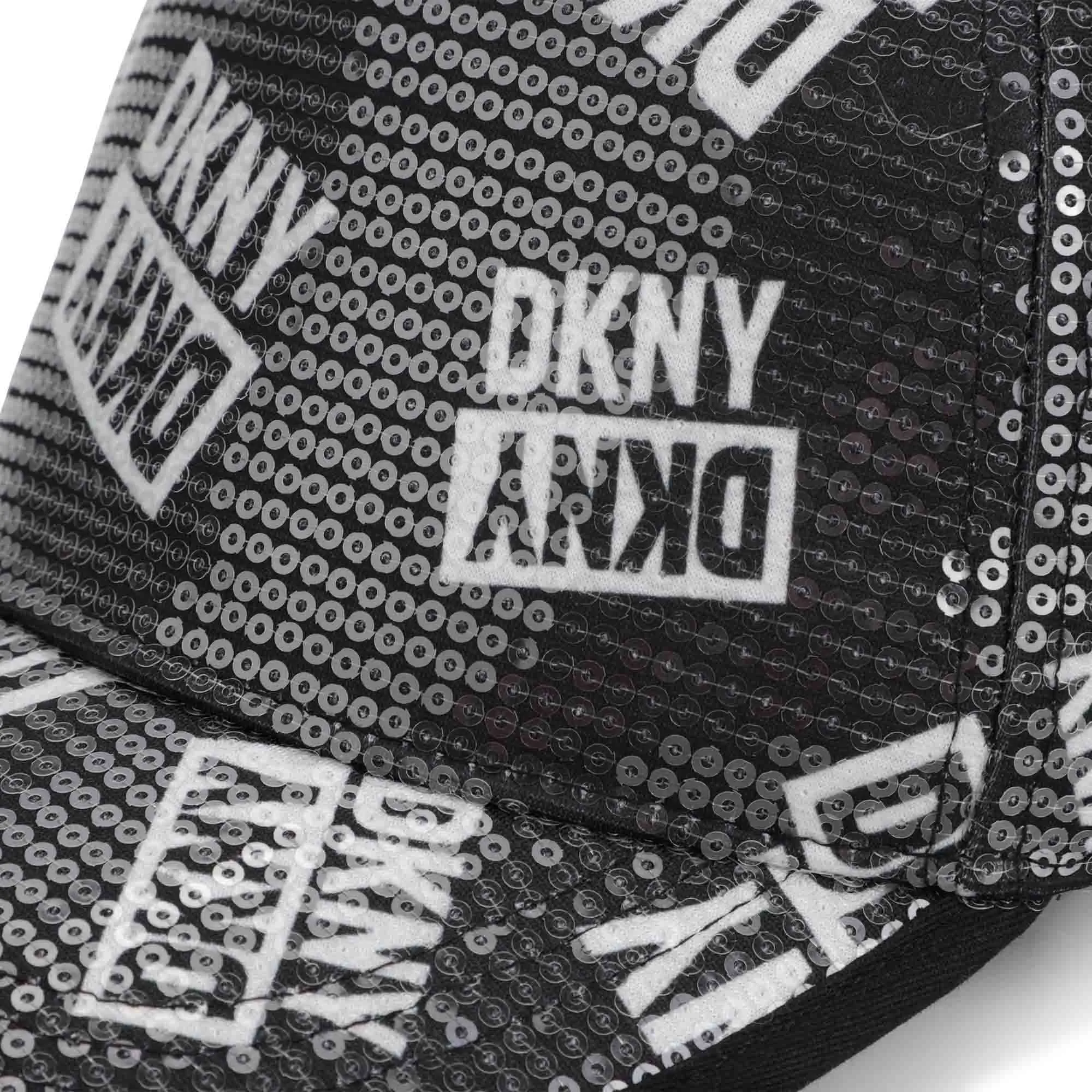 DKNY Gorra con lentejuelas