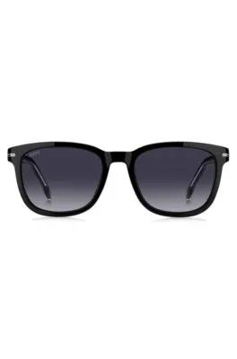 Gafas de sol de acetato negro con bisagras en tono plateado