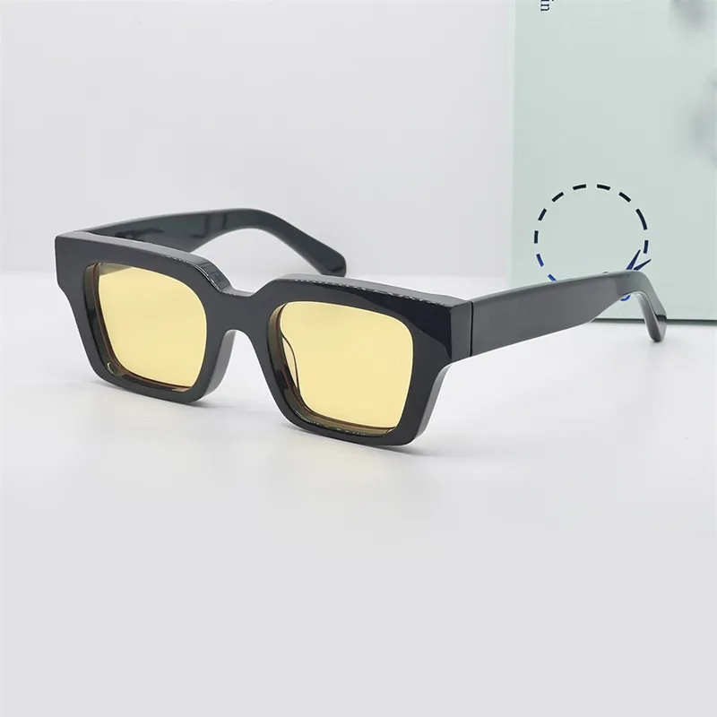 Luxury Hot 008 Gafas de sol de diseño polarizado para hombres Mujeres blancas Cool Famás Famádica Clásica Gruida Placa gruesa Ey