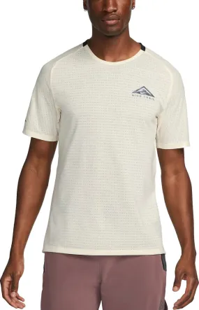 Nike Dri-FIT Trail Solar Chase Tee