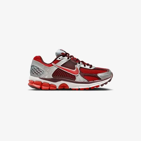 Nike Zoom Vomero 5 "Mystic Red" W