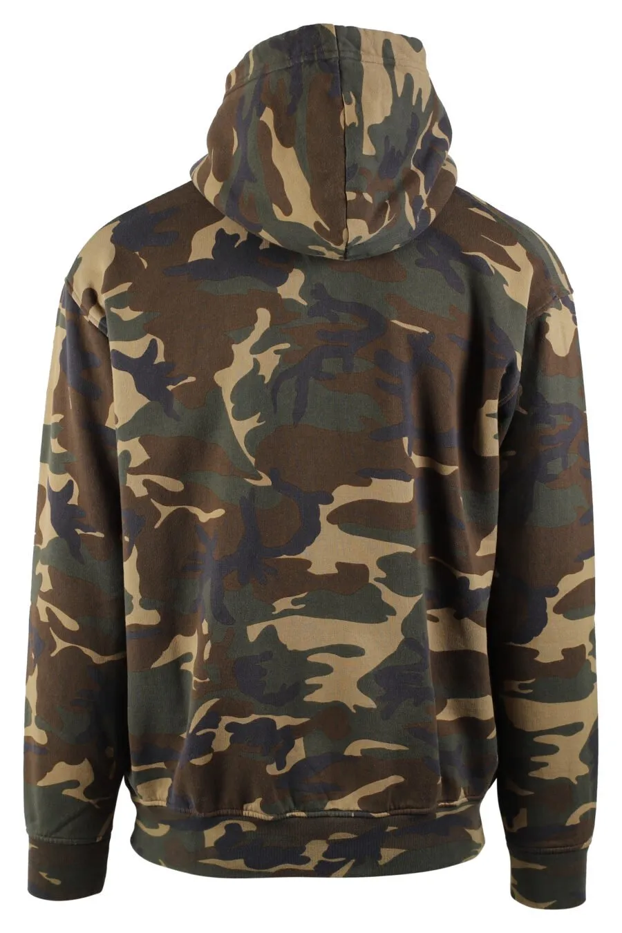 Sudadera camuflada con maxilogo naranja 