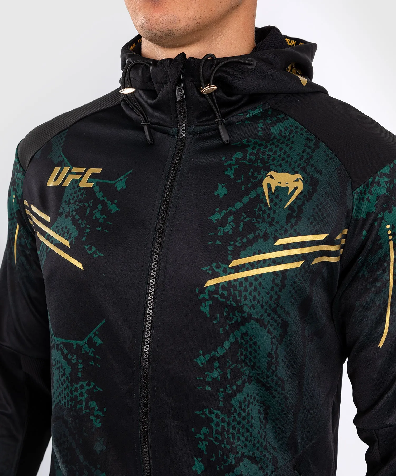 UFC Adrenaline by Venum Authentic Fight Night Sudadera con capucha para Hombre - Emerald Edition - Verde/Negro/Dorado